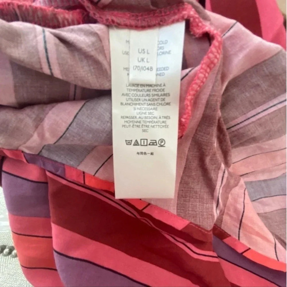 NWT Free People Mackenzie Wrap Button-Up Sleeveless Top
Floral Combo OB1314283 - Picture 10 of 12